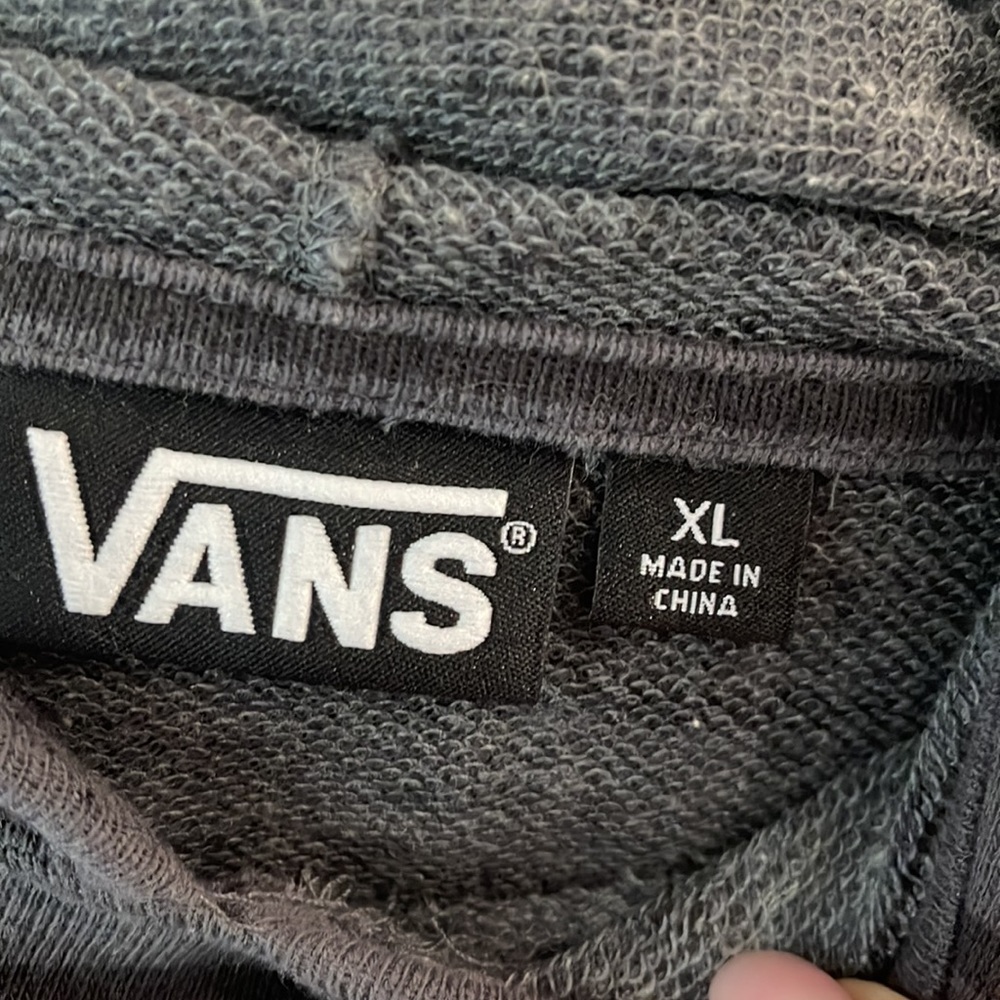 Vans men’s light weight sweatshirt 3/25.00 - Picture 3 of 5
